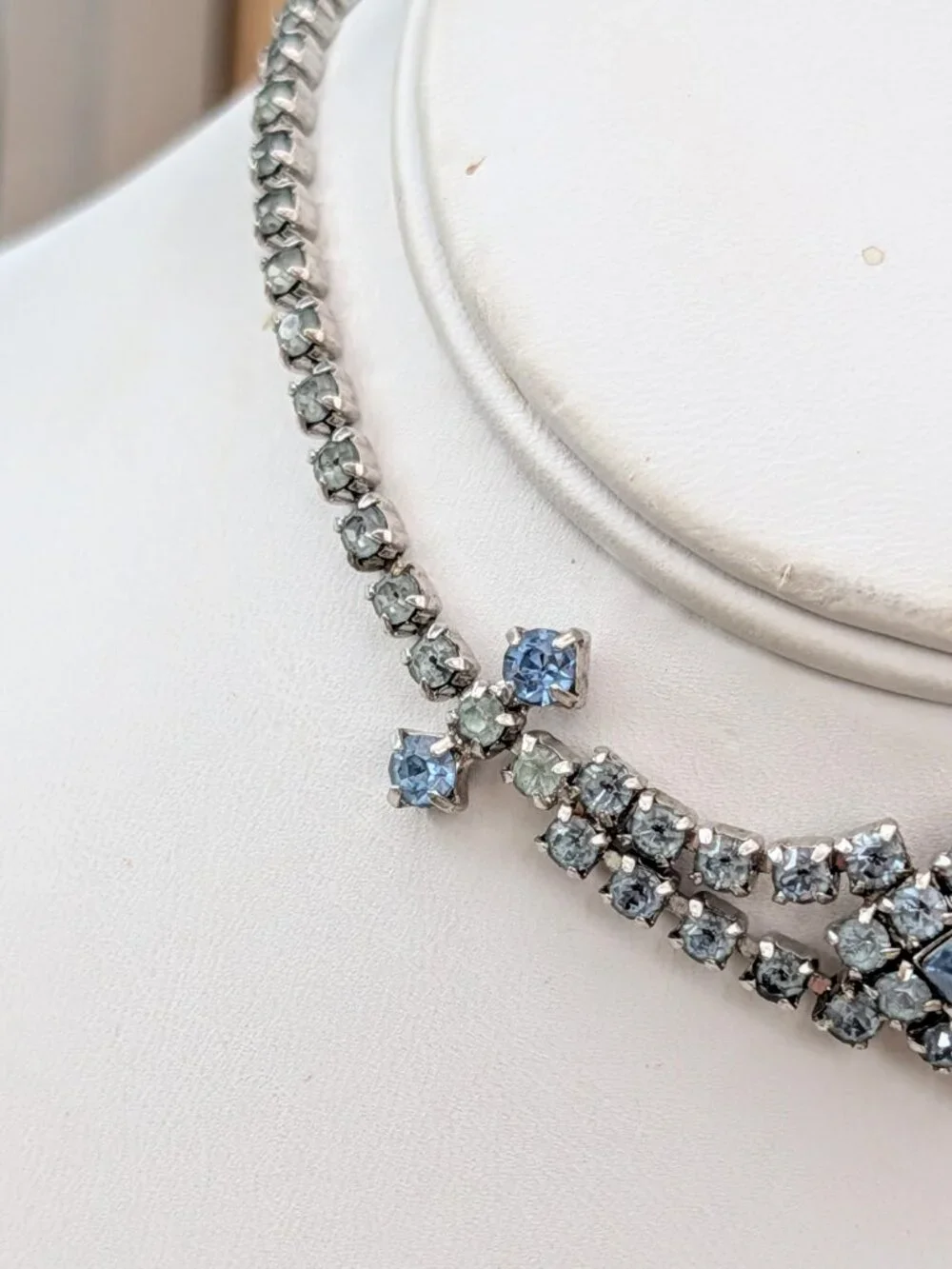 1930's - 1940's Art Deco Style Icy Blue Rhinestone Choker Necklace